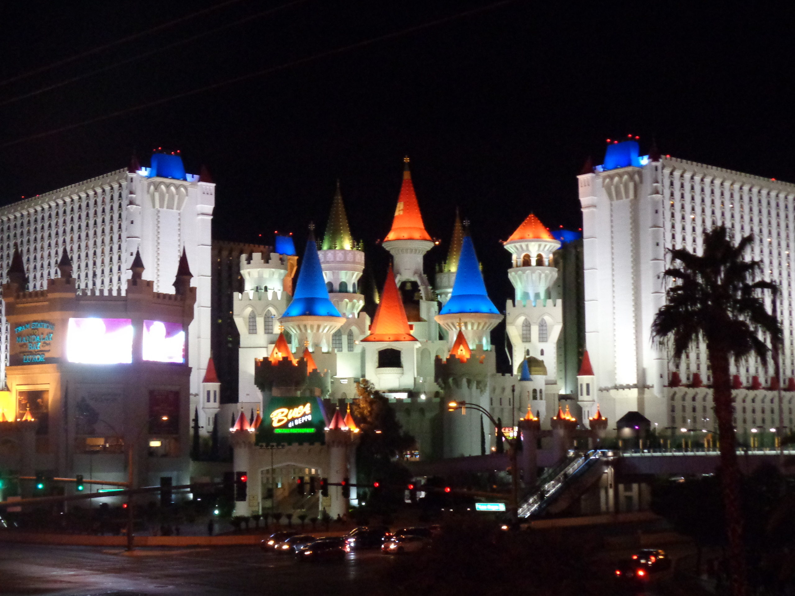 excalibur hotel casino run of house room