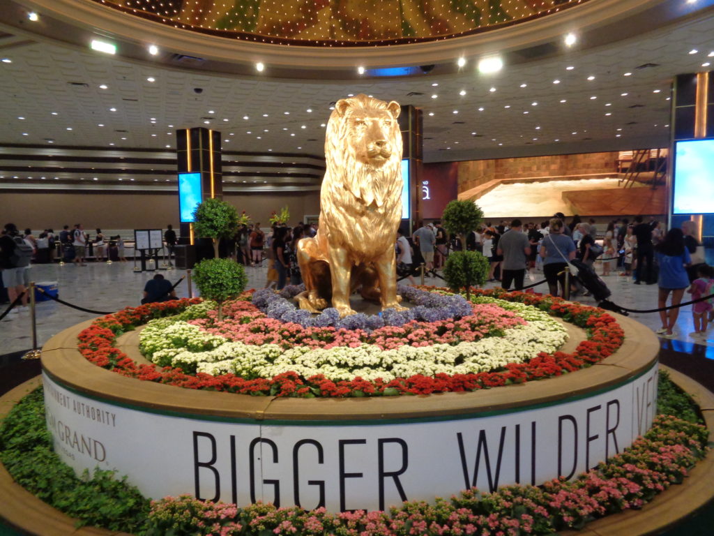 MGM Grand Leo the lobby Lion Changes | VegasChanges