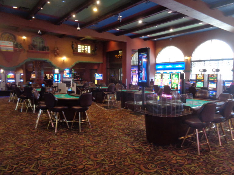 pictures of harrahs laughlin inside casino