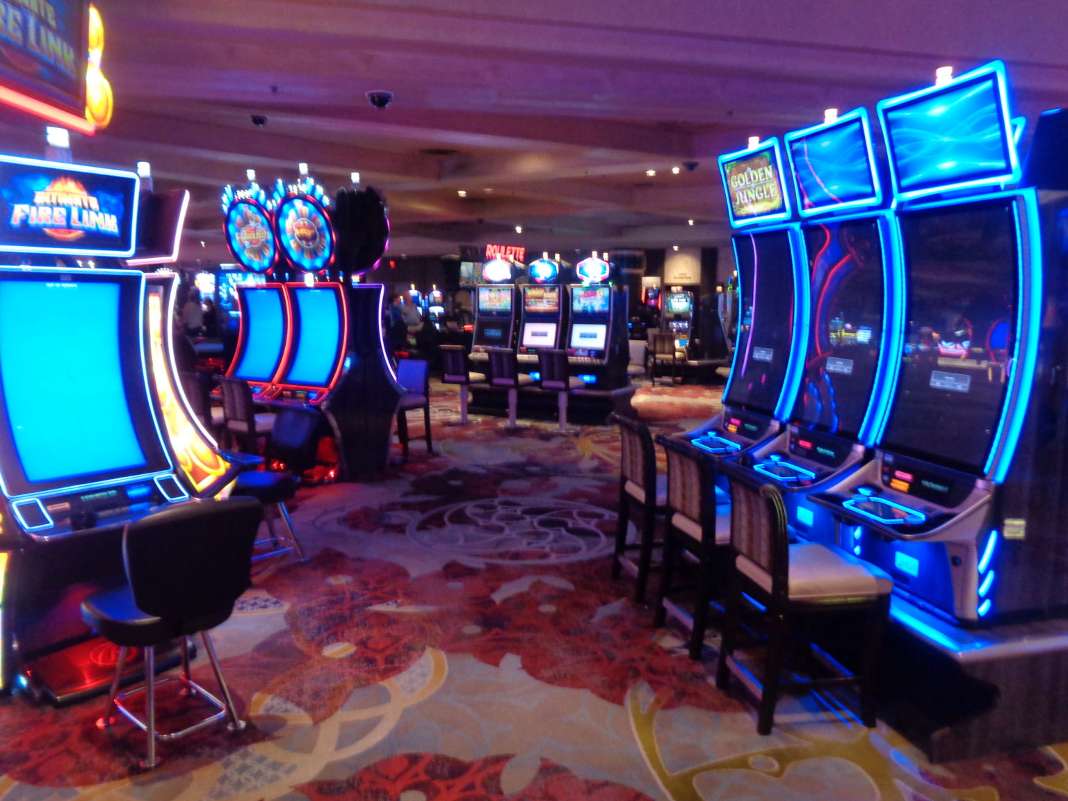will las vegas casinos shut down again