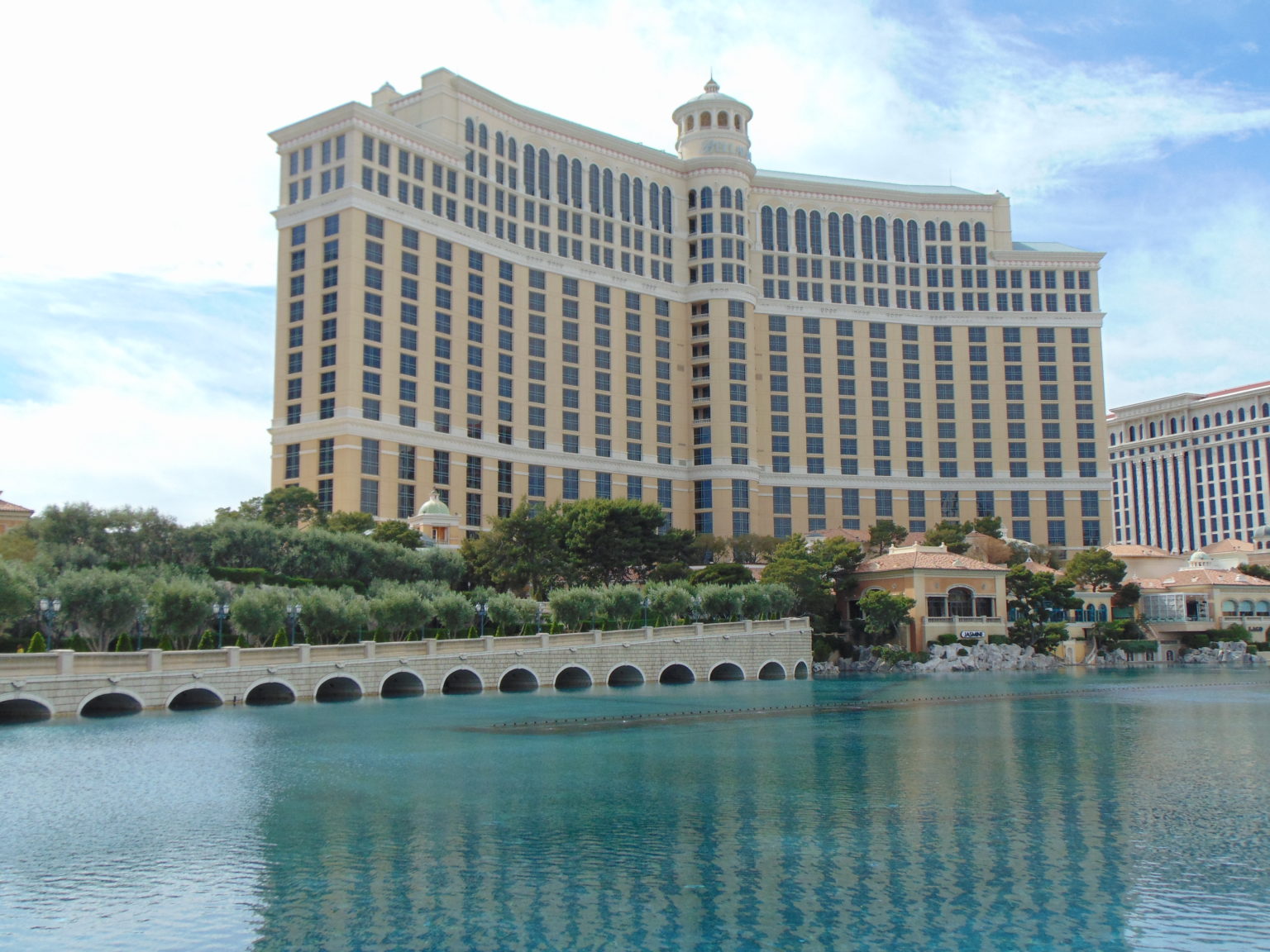 MGM CEO: Bellagio, New York-New York to reopen first after shutdown ...