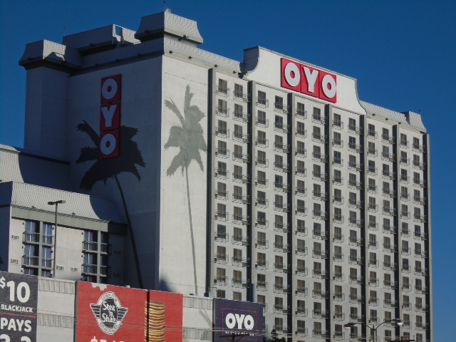 oyo hotel and casino las vegas yelp